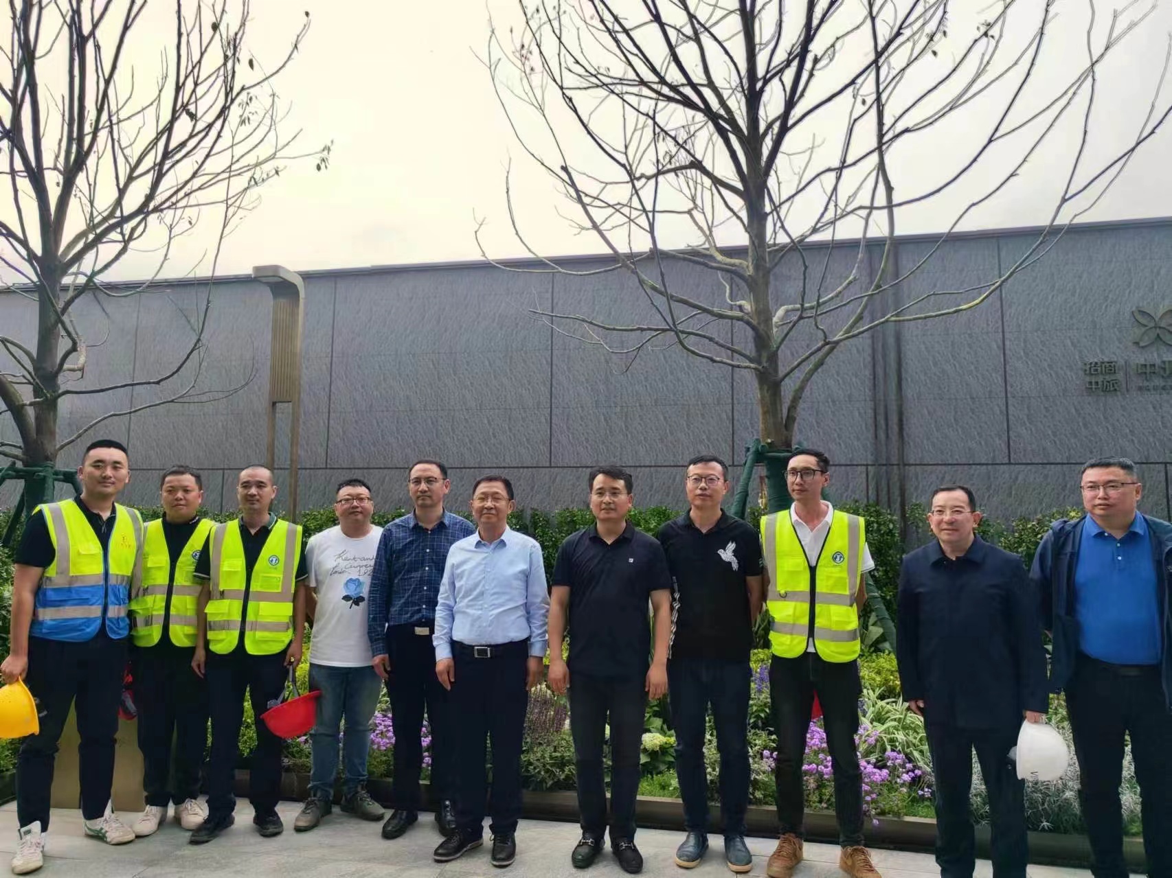 1714264614583088.jpg 1714264614583088.jpg