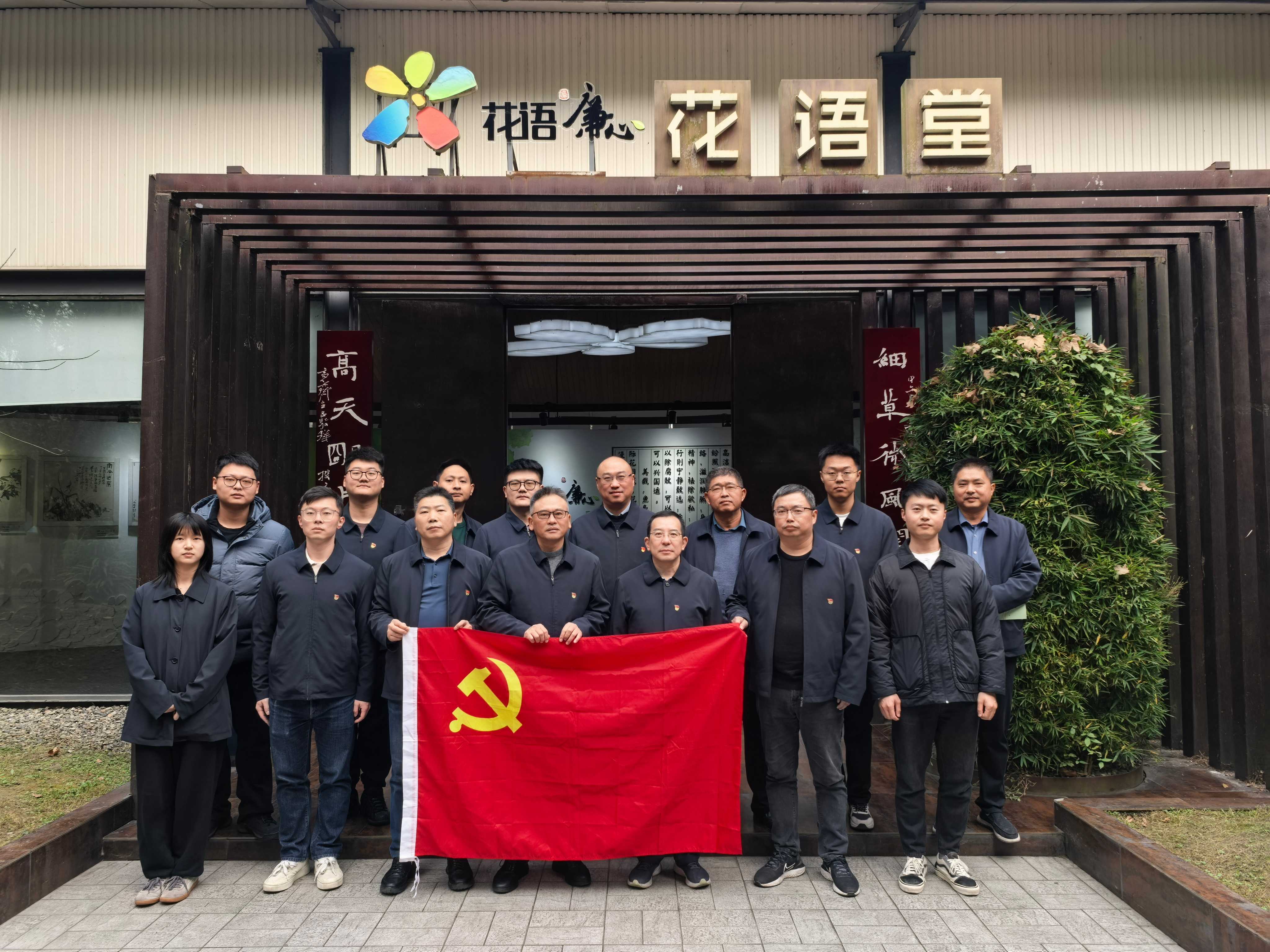 1765327416816581.jpg 995ca682b0401f229c4870cf9be7258c(1).jpg